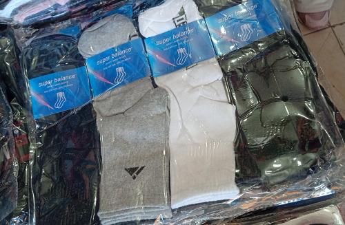 Medias 3/4 Disponible Docena