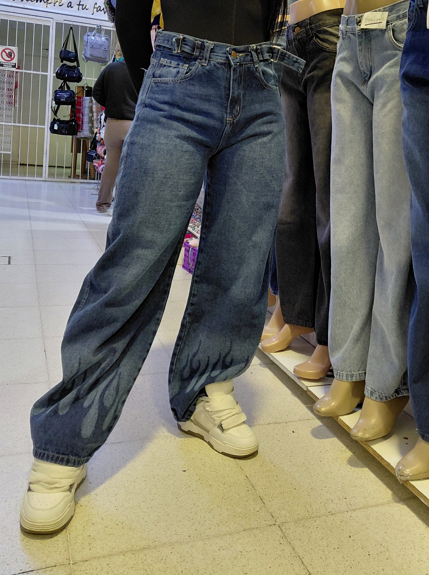 Baggy Jeans Azul Fuego  Reguladores - Imagen 3