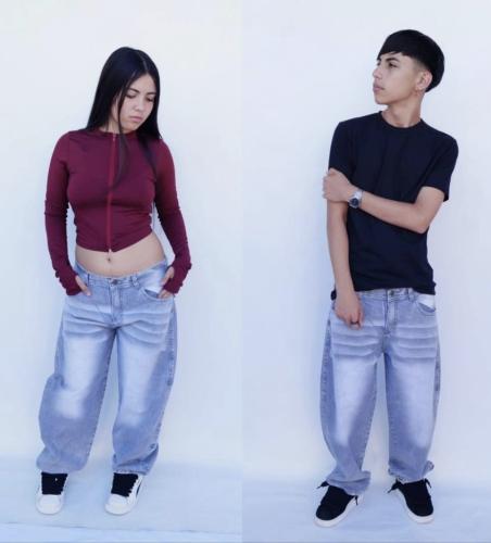 Baggi Unisex Teens Gris C/bigotes