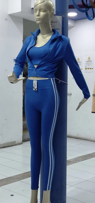 Conjunto Deportivo de Tres Piezas