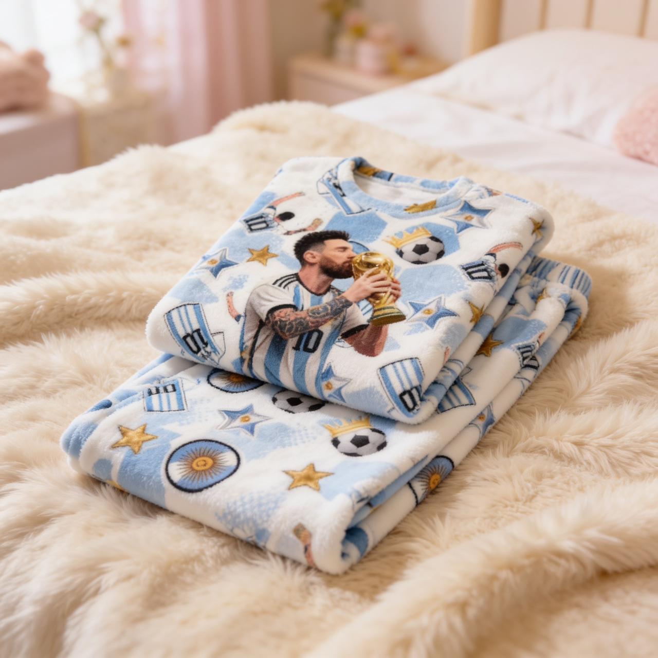 Pijama Plush Selección Argentina Nena Nene Manga Larga Invierno Argentino - WhatsApp%20Image%202026-06-15%20at%2020.05.45.jpeg