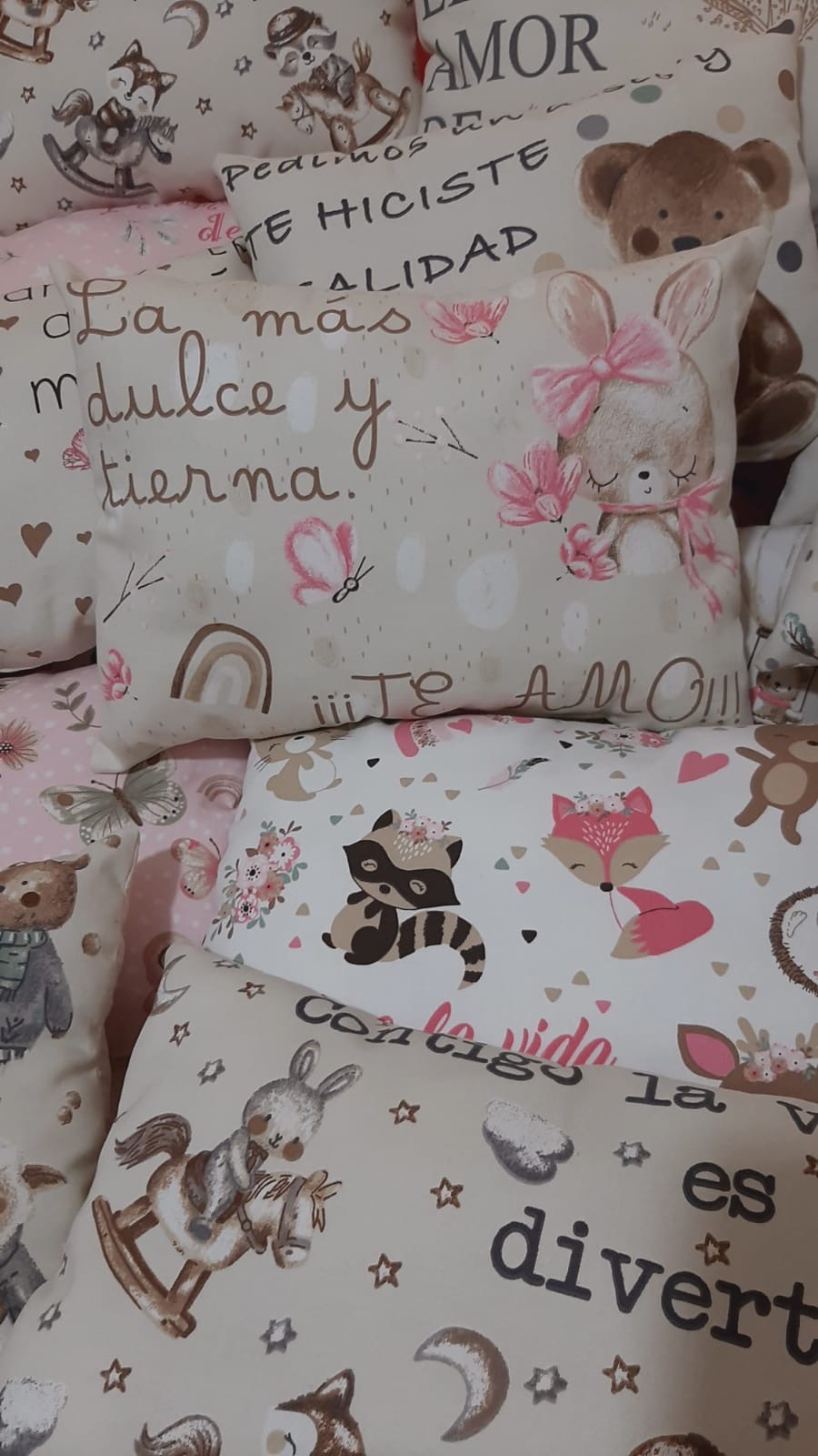 Almohadas Bebe - 671aada4-fd1c-4e90-8090-6f05daaab079.jpeg