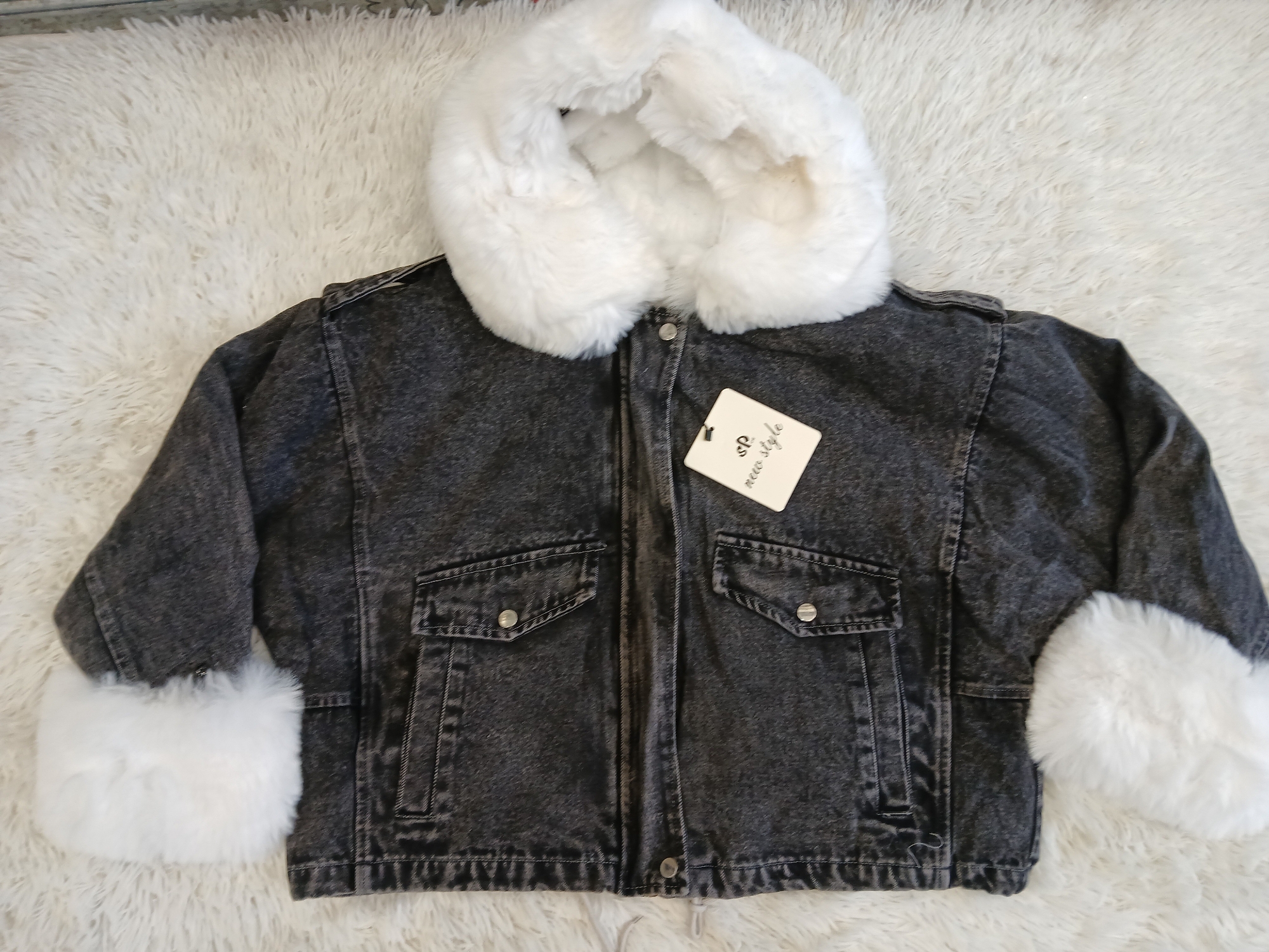 Campera Tipo Oversize con Piel Desmontable - Imagen 3