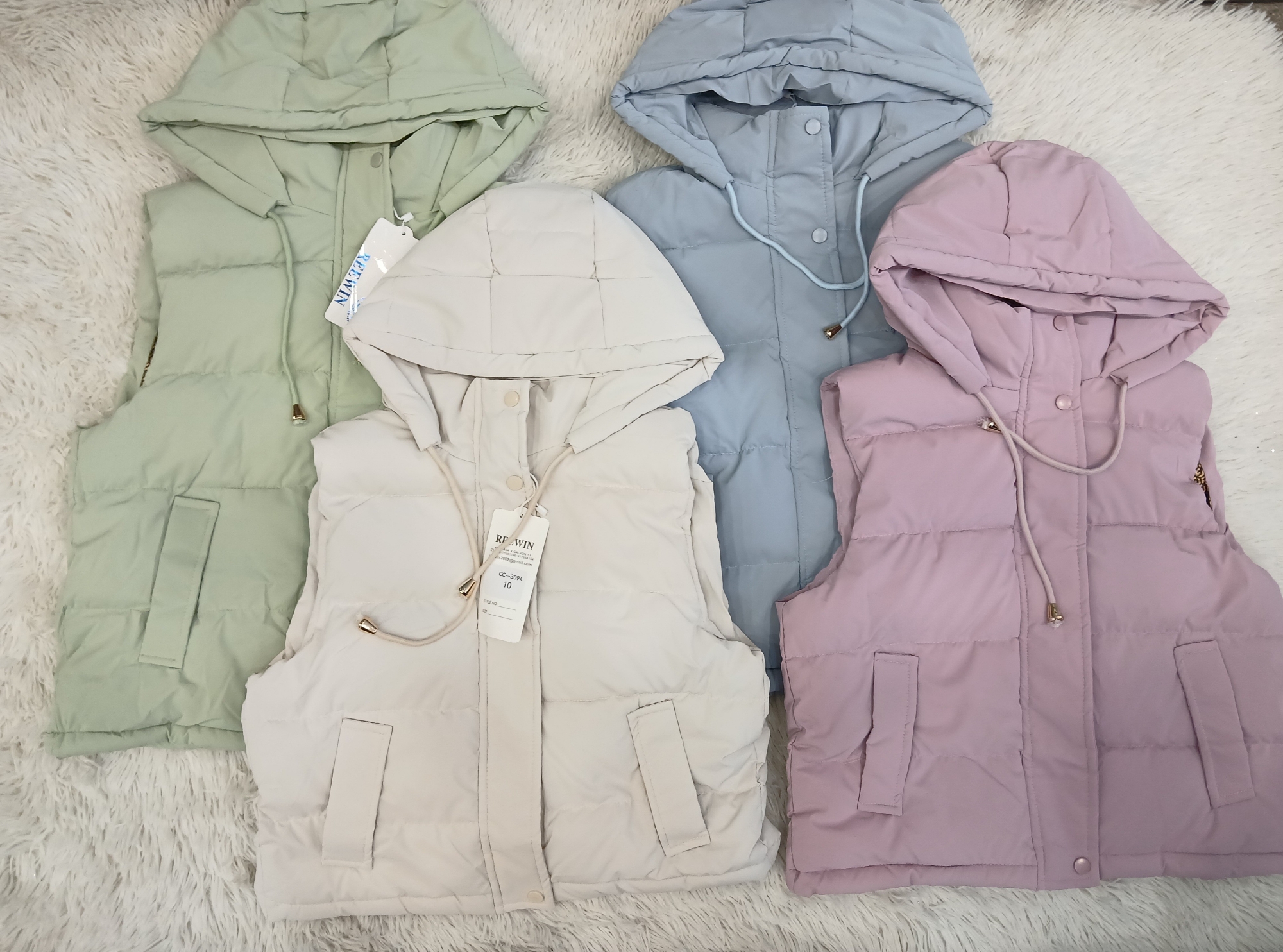 Chaleco Símil Impermeable Nenas - Imagen 1