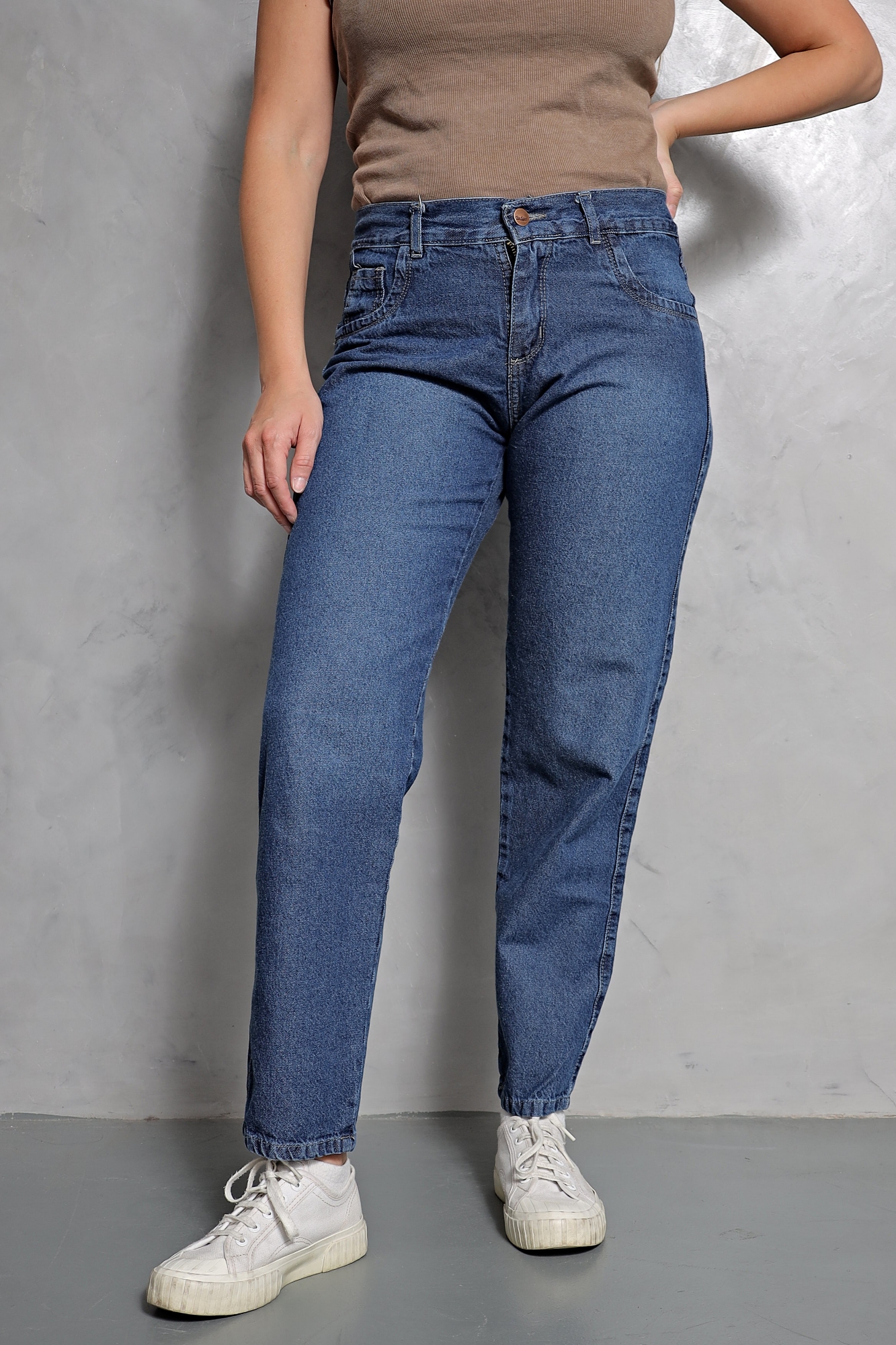 Pantalón Mom Azul Clasico! Tiro Medio Tendencia - Imagen 5