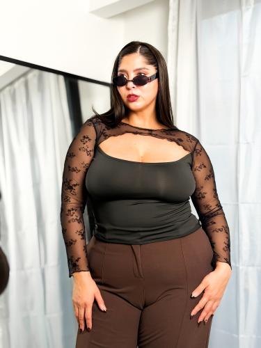 Blusa Escote Zio