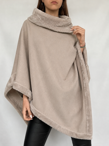Ponchos de Plush con Corderito