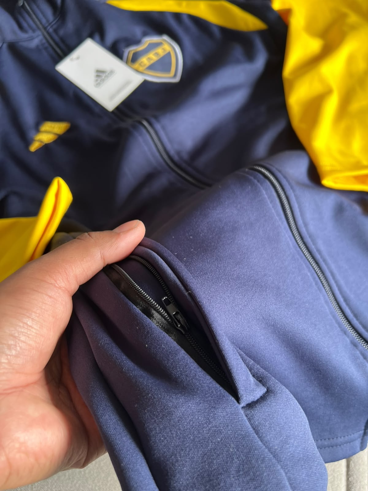 Campera Boca Juniors - df237194-2128-42bd-b7ad-fd6914fddc24.jpeg