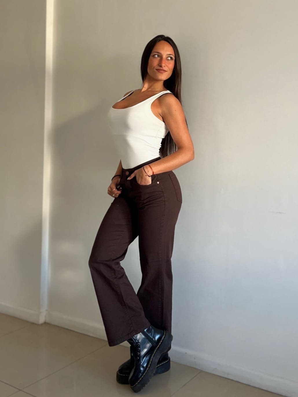 Wide Leg Chocolate "josefina" - Imagen 3