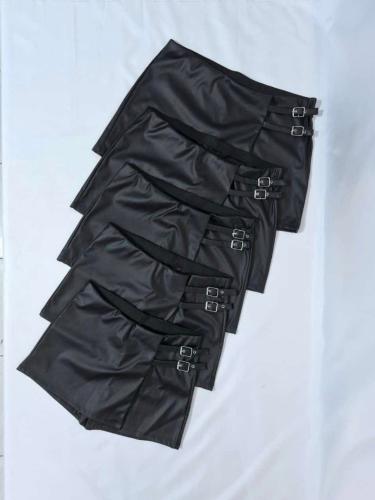 Short Pollera Cuerina 2 Hebillas