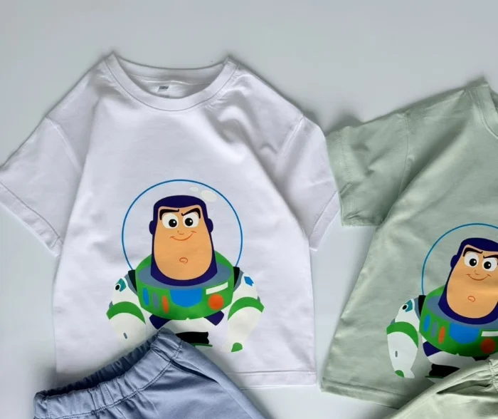 Remera Buzz (doble Estampado)