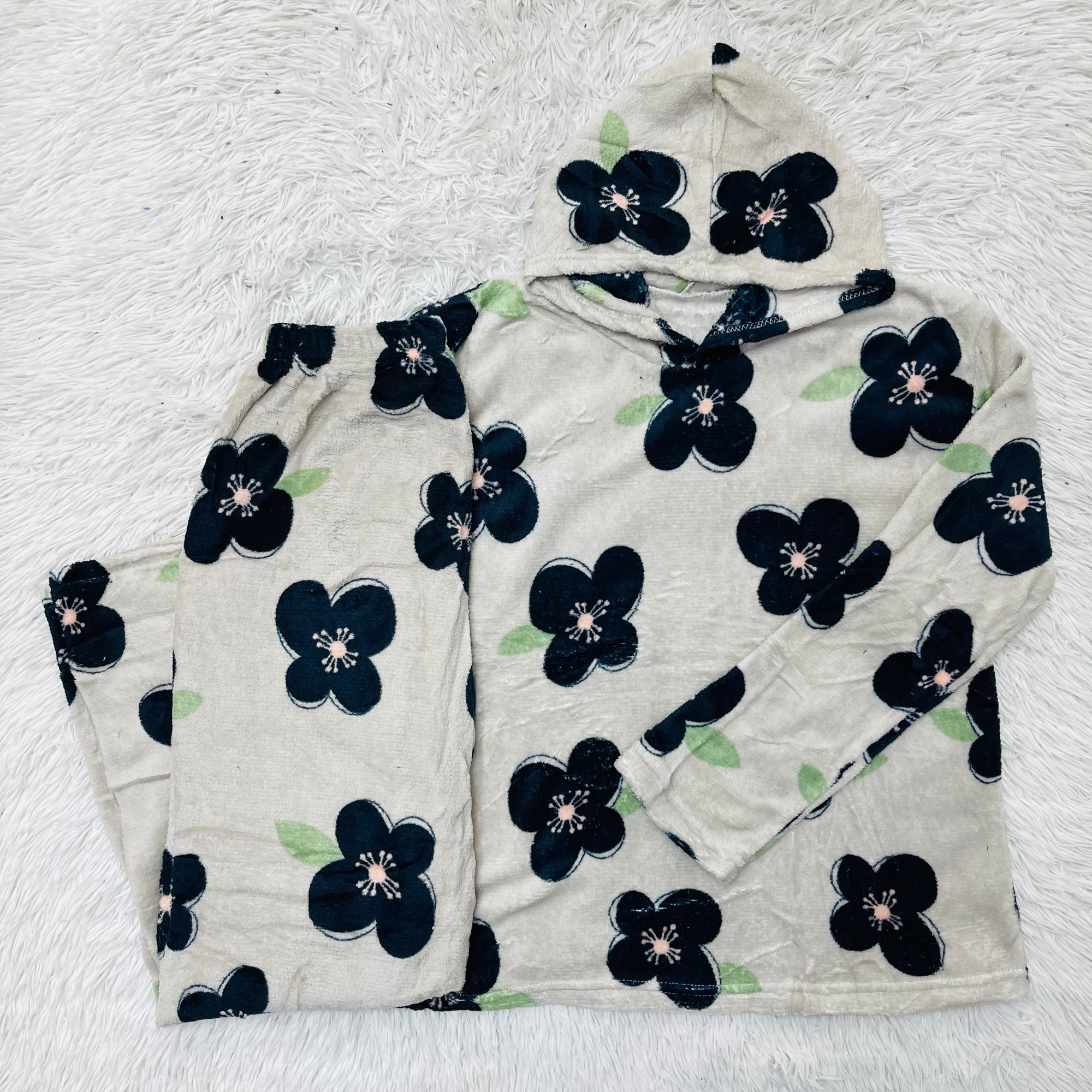 Pijama con Capucha - Imagen 1
