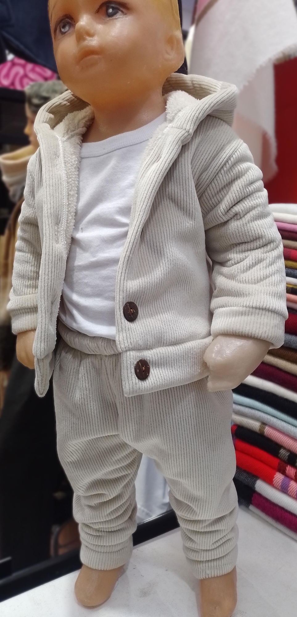 Conjunto de Bebé Corderoy con Piel - Imagen 2