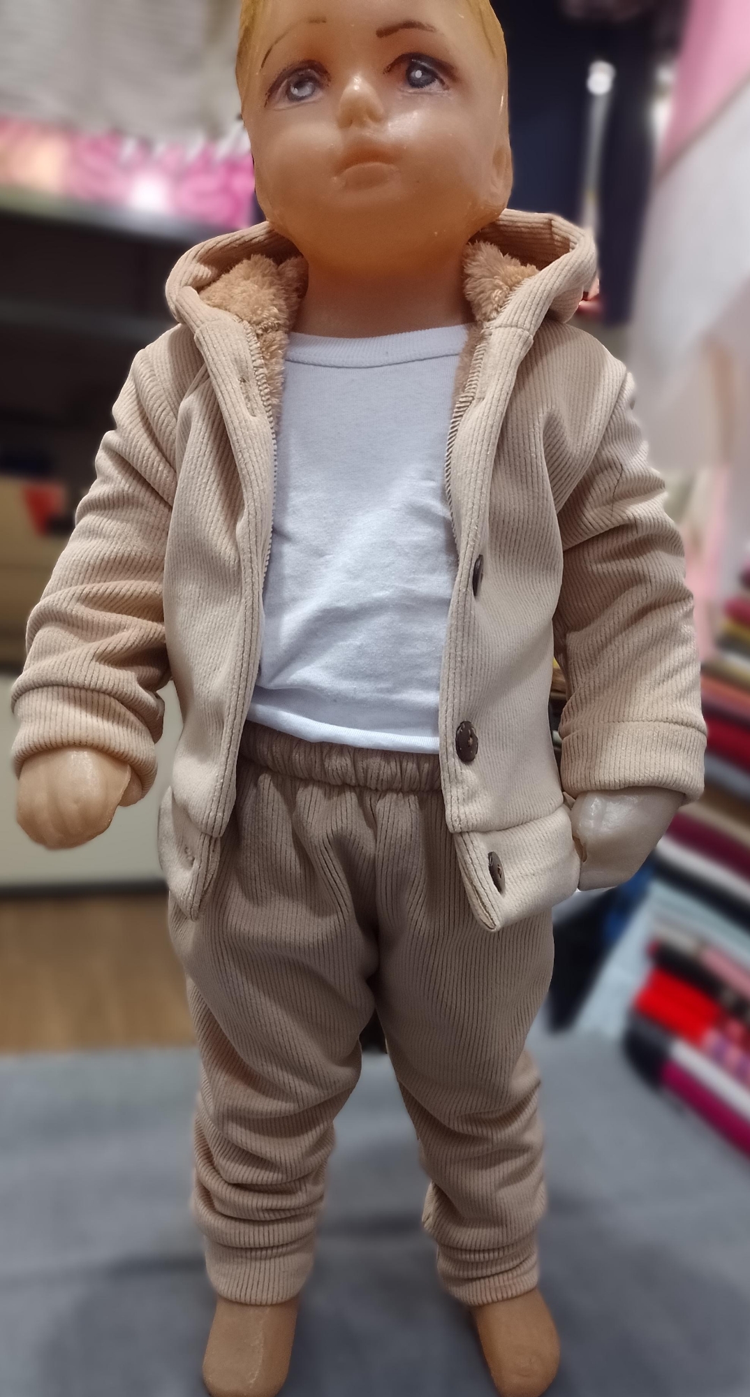 Conjunto de Bebé Corderoy con Piel - Imagen 4