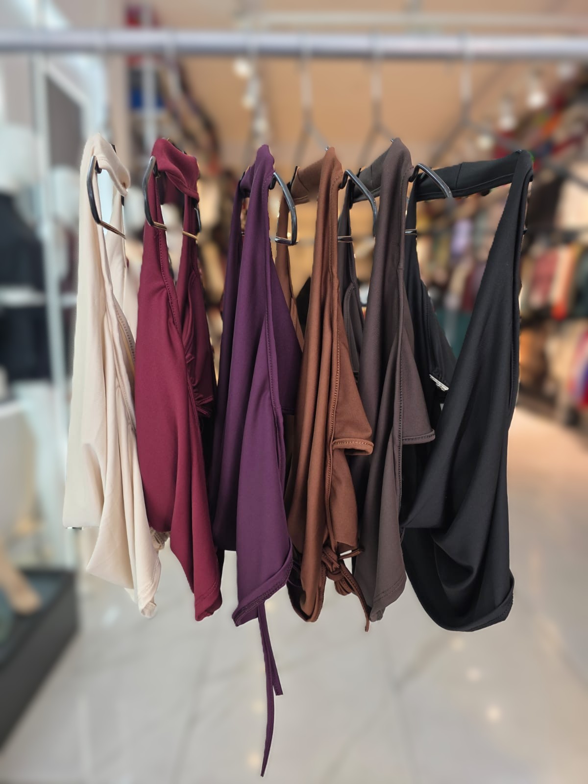 Top Buche con Accesorio V - top%20buche%20halter%20hebilla%20V%20(13).jpeg