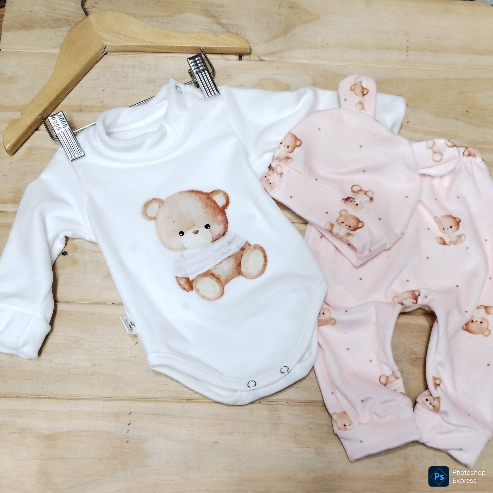 Conjunto Body,, Ranita y Gorrito Plush - Imagen 3