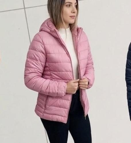 Campera Clasica con Piel y Capucha Desmontable