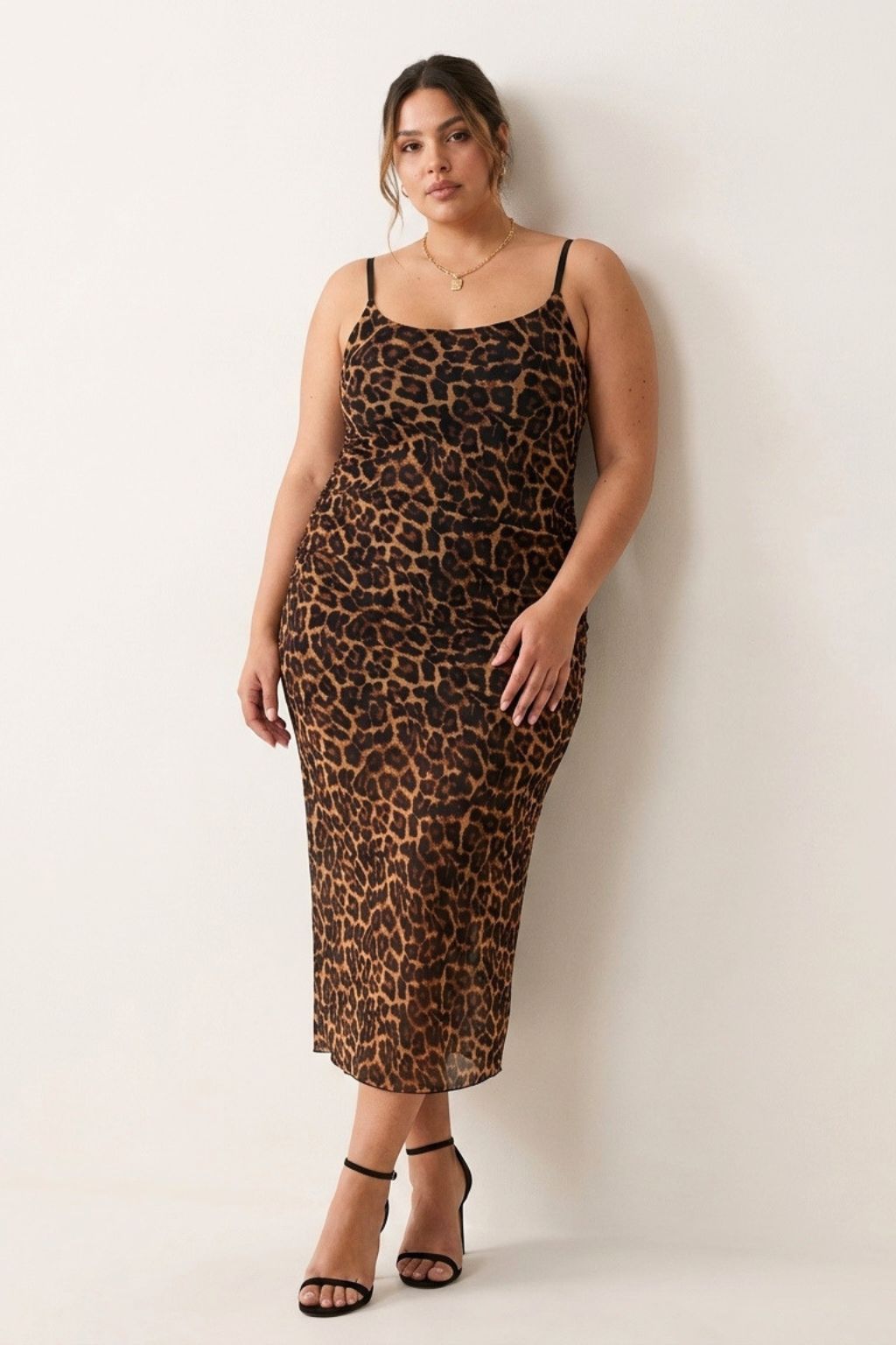 Vestido Tul Plus Size Talle Real - Dise%C3%B1o%20sin%20t%C3%ADtulo%20-%202026-06-20T092130.297.jpg