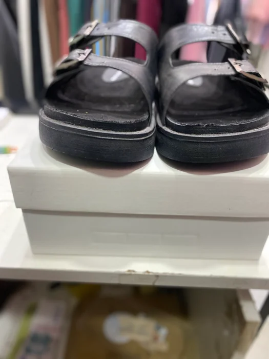 Sandalias