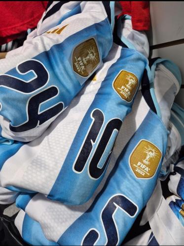 Camiseta Mundial Bordado Messi - Miniatura 3