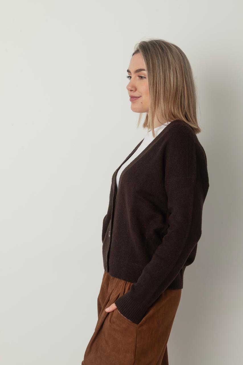 Cardigan Pampa - WhatsApp%20Image%202026-07-13%20at%2011.39.12%20AM%20(2).jpeg