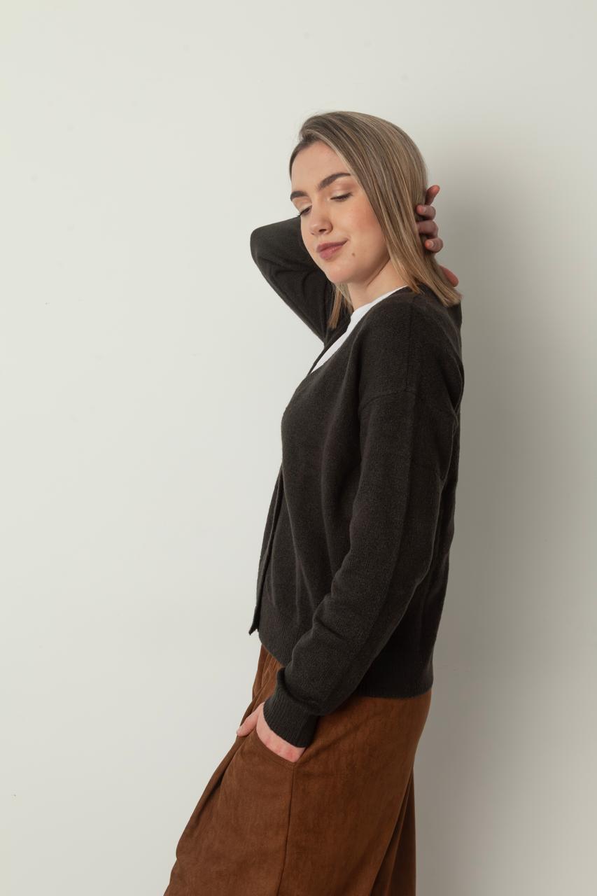 Cardigan Pampa - WhatsApp%20Image%202026-07-13%20at%2011.39.12%20AM%20(1).jpeg