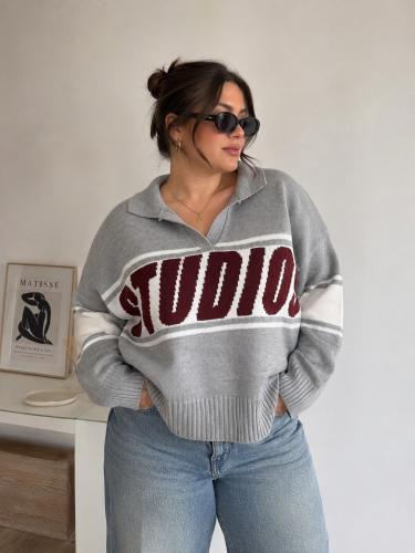 Sweter Chomba Studios