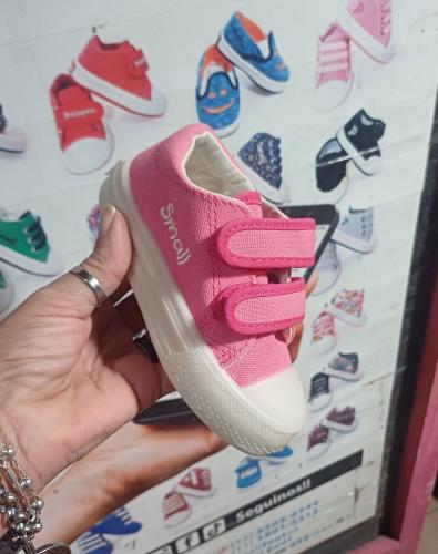 Zapatillas con Abrojos Kids Fucsia