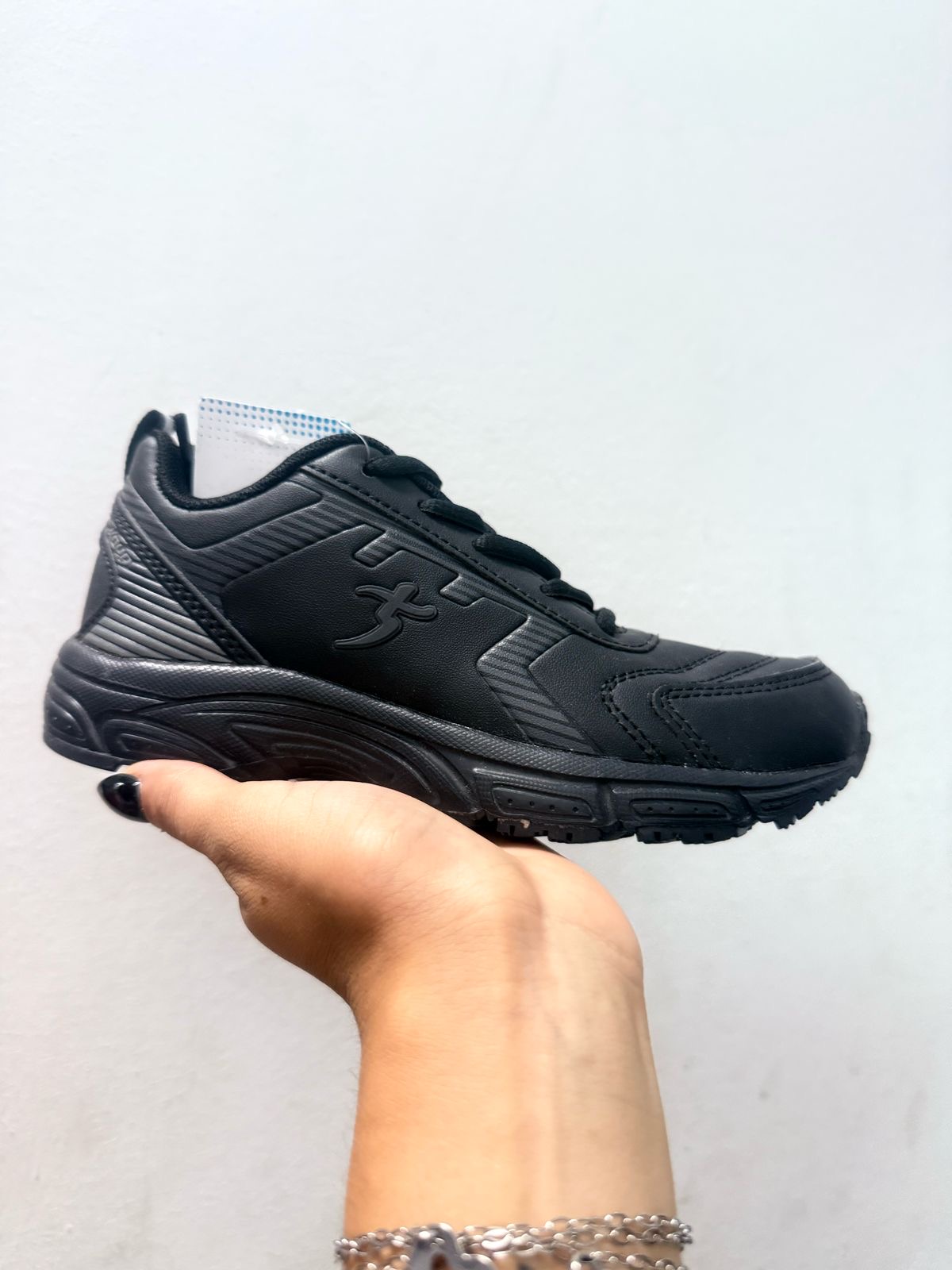 Zapatillas - 77ae56bb-1ac3-4c3f-ba7e-43931e7dc63e.jpeg