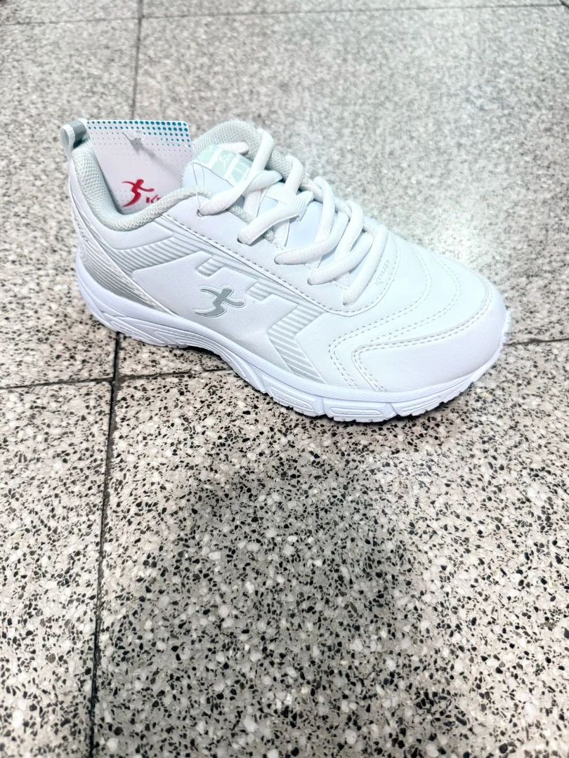 Zapatillas - b3822b17-2796-494c-b2a6-26ef53dbb6fb.jpeg