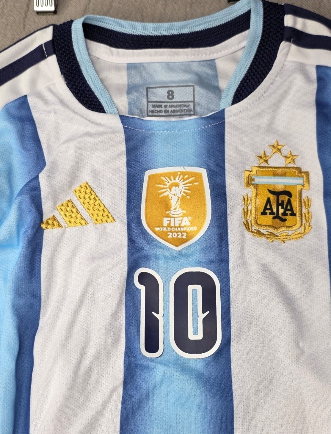 Camiseta Argentina Bordada para Varón. - Imagen 4
