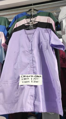 Uniformes Medicas con Broche