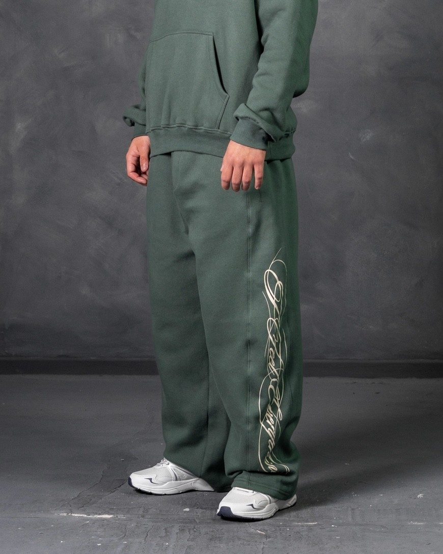 Jogging Baggy Frisa Verde "cursiva" - Imagen 2