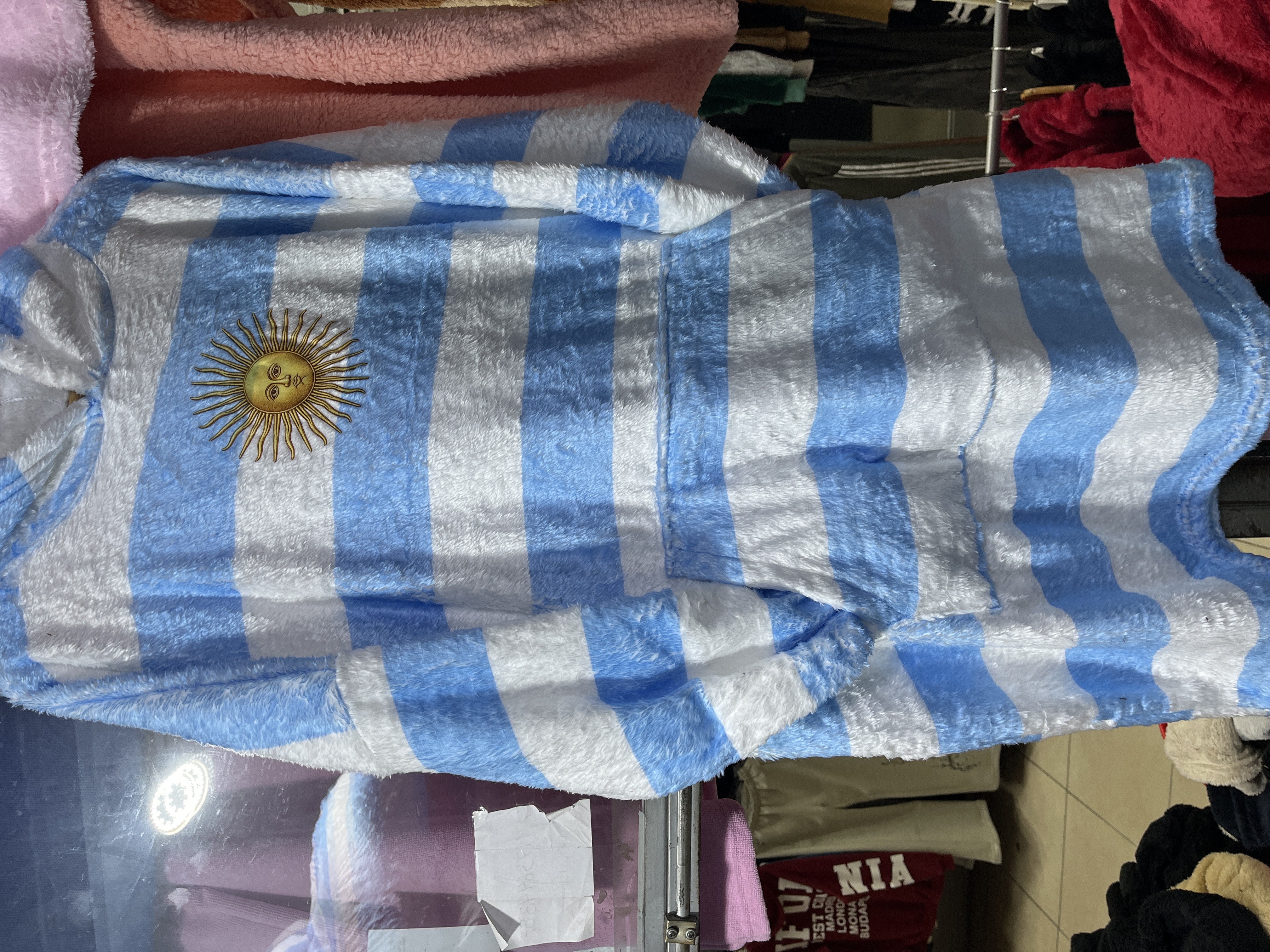 Manta Buzo de Argentina Muy Lindas Peluches!! - image.jpg