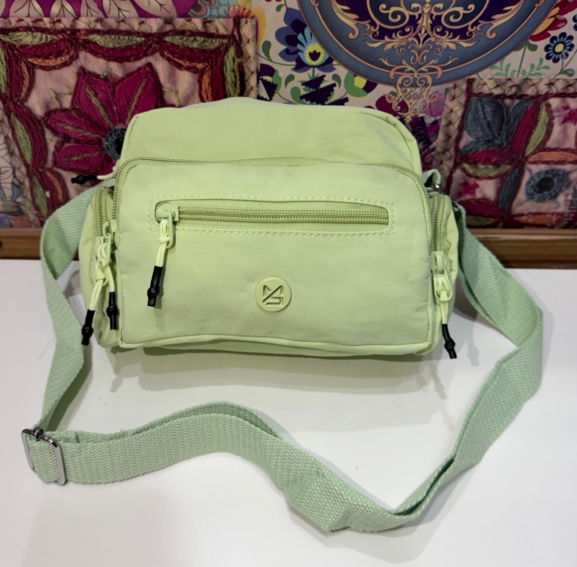 Neuvo Ingreso de Morral Impermiable Excelente - Imagen 1
