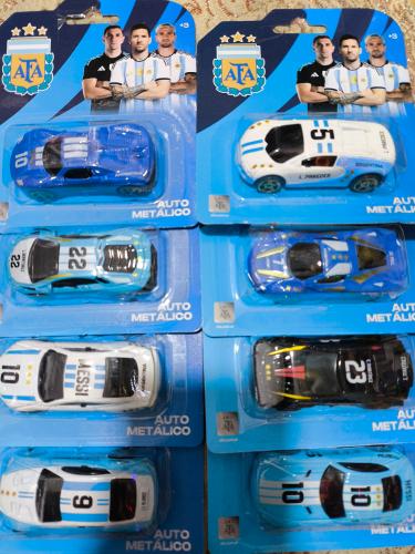 Autitos de Metal de la Selección Argentina Afa, 8 Modelos, Messi,paredes,dibu, Etc...