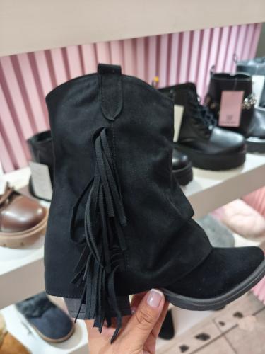 Botas Gamuza con Tiras