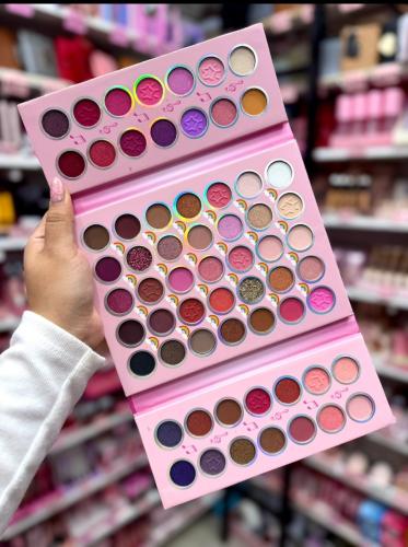 Paleta de Sombras en Libro de Stich