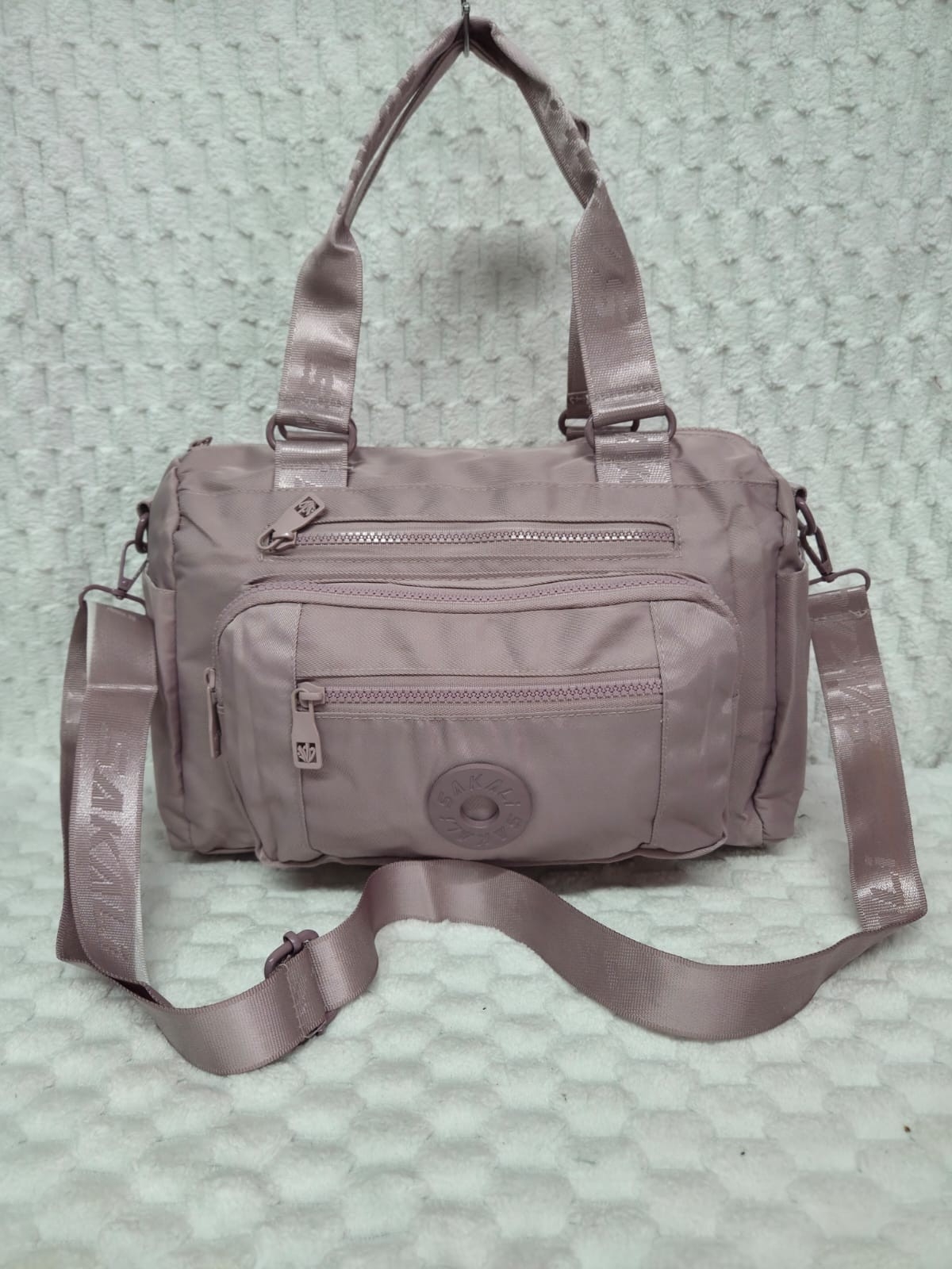 Bolso  Morral Tela Impermeable Tira Desmontable Excelente Calidad - Imagen 4