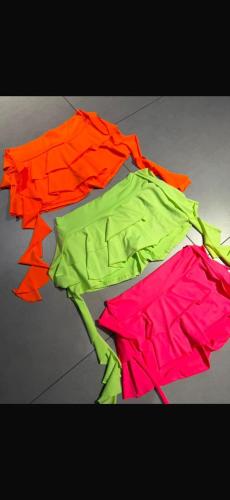Shorts Pollera con Tiras Flúor