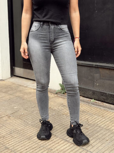 Gris Liso Loca Chupin