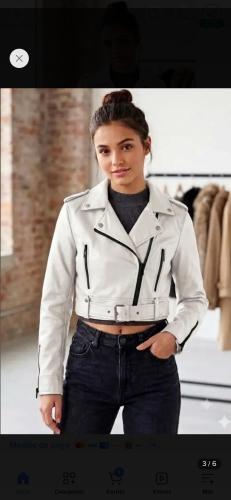Campera Ecocuero con Cinto Corta