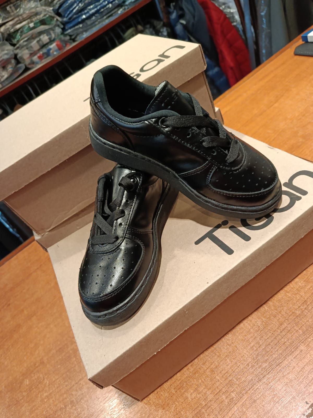 Zapatillas Tipo Urbanas - Tigan - 5..jfif