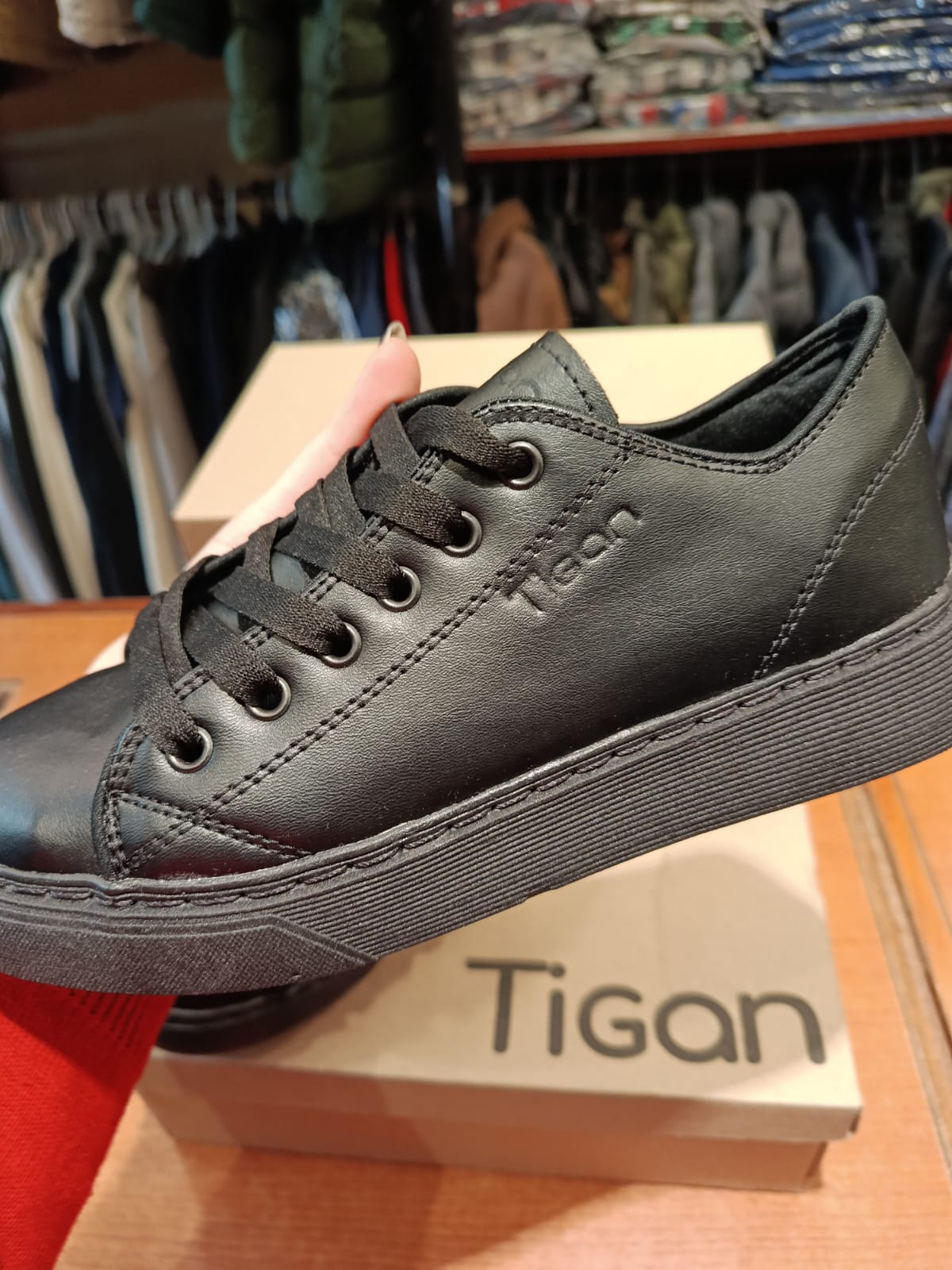 Zapatillas de Cuero - Tigan - 15..jfif