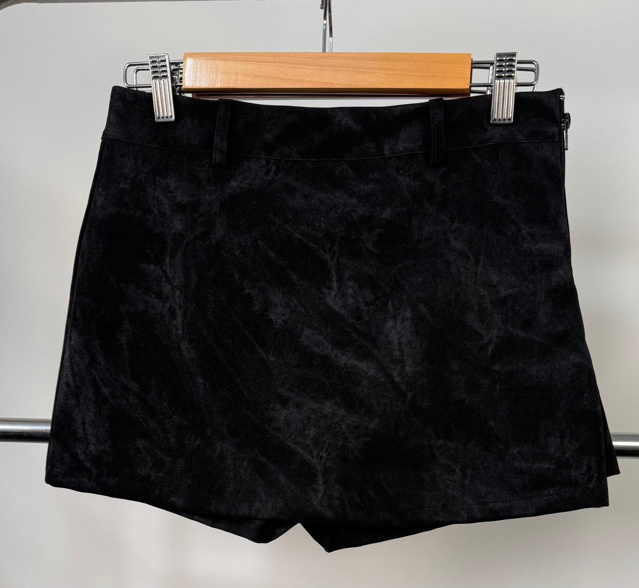 Pollera con Short Interno, Gamuza. - Imagen 3