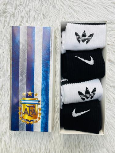 Combo Caja+medias