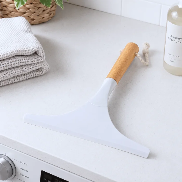 Limpia Vidrio con Mango de Madera - Cod: Sbk-us458