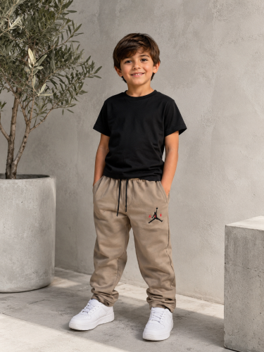 Baggy Plush con Piel    $18.900   Talles del 6 al 16 Reales