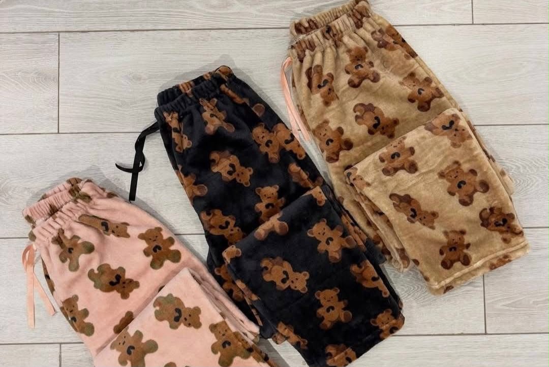 Pijama Pantalón de Plush Bifaz Estampados - 316cf8ba-800d-472a-8593-35d059f1df0d.jpeg