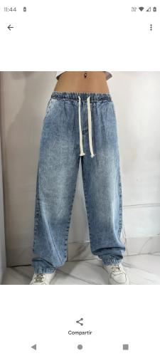 Baggy Jogger Gris  Claro y Gris Oscuro con Bigotes y Azul Arenado